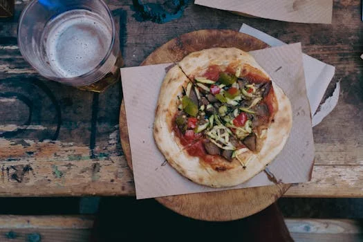 lunch special individual pizza